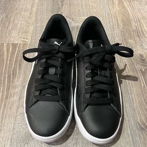 Boys Puma Sneakers, Size 4